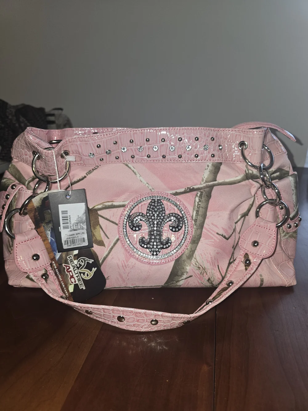 Realtree Y2K Pink Camo Rhinestone Fleur-Embellished Shoulder Bag, New with Tags!